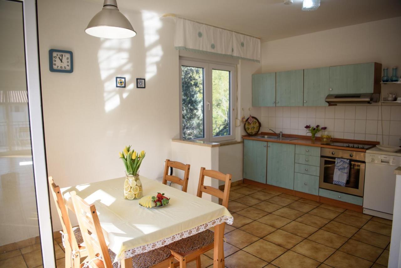 Villa Claudia Lemon Appartment Premantura Luaran gambar