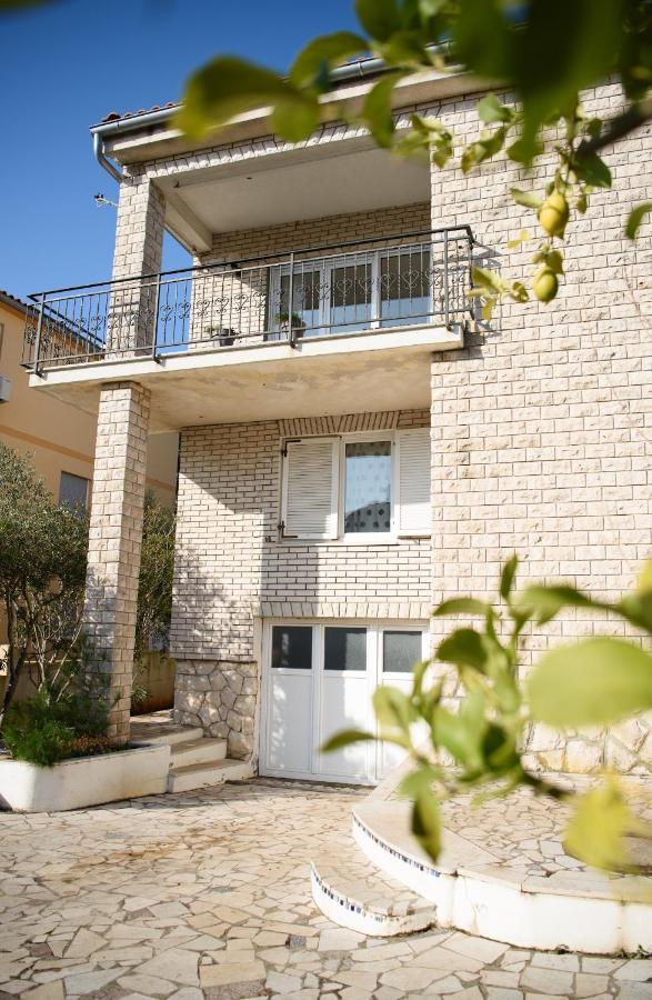 Villa Claudia Lemon Appartment Premantura Luaran gambar