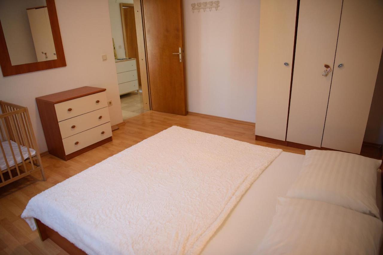 Villa Claudia Lemon Appartment Premantura Luaran gambar